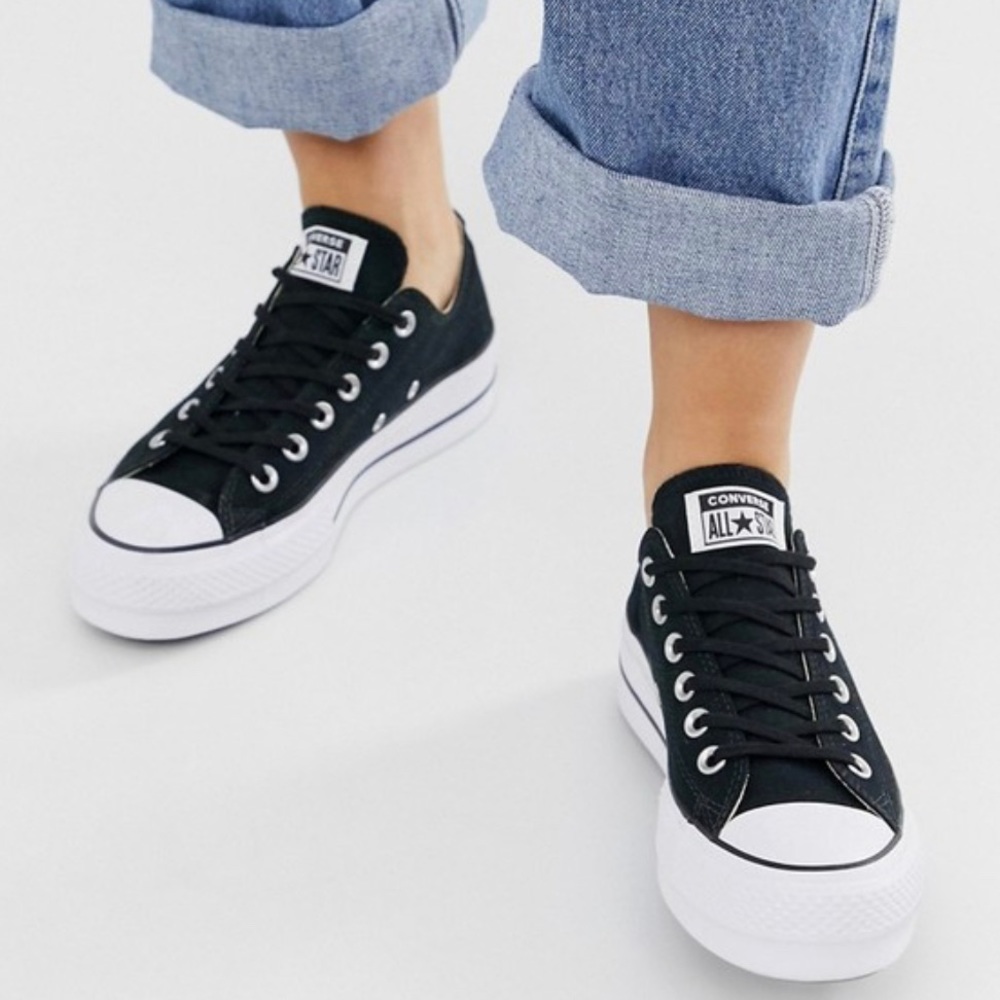NWOB Converse All Star Platform Black Sneakers